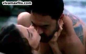 Sid Lucero and Cindy hot moment in Reroute